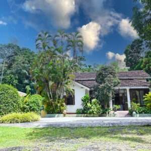 Hotel Bandu River Inn